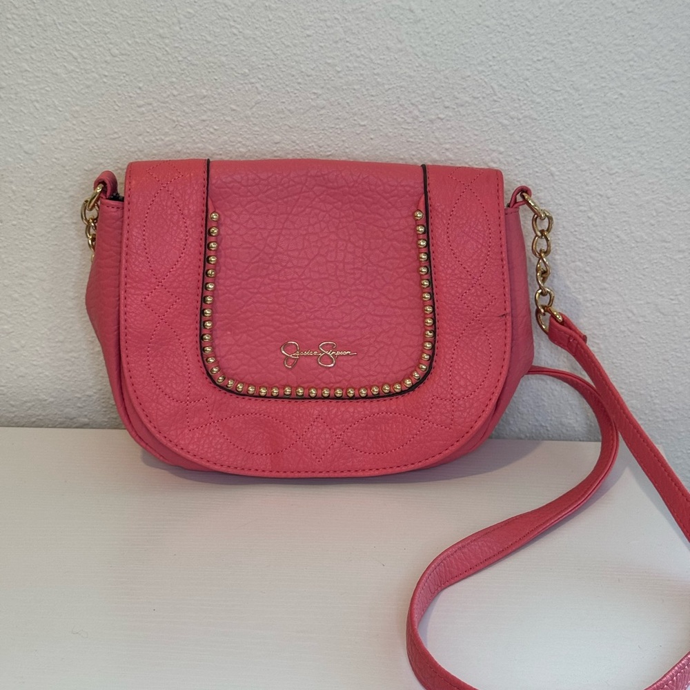 Jessica Simpson Pink Purse with black and white cheeta print